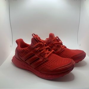 ADIDAS Ultraboost Sneakers NEW w/o Tags
